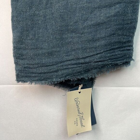 Universal Thread indigo green/blue Oblong scarf NWT - Picture 2 of 12